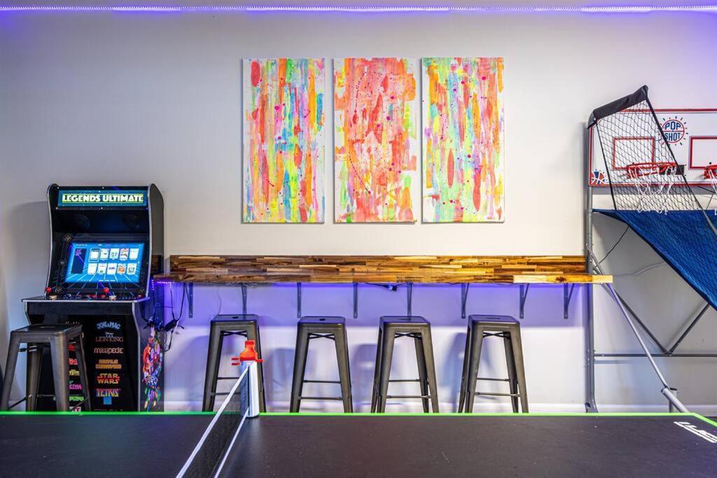 Fun West Knox Pad~ Hot Tub~ Neon Game Room~ Arcade Knoxville Eksteriør billede